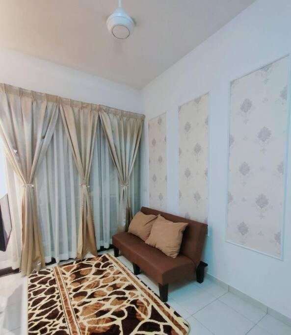 Spring Fields Homestay By Sizma Semenyih Exterior foto
