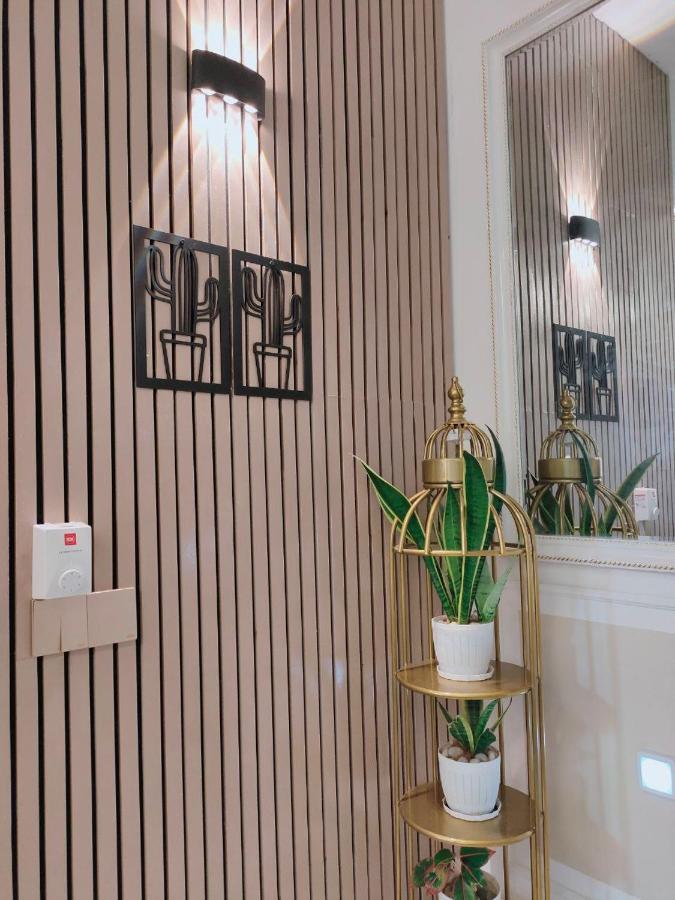 Spring Fields Homestay By Sizma Semenyih Exterior foto