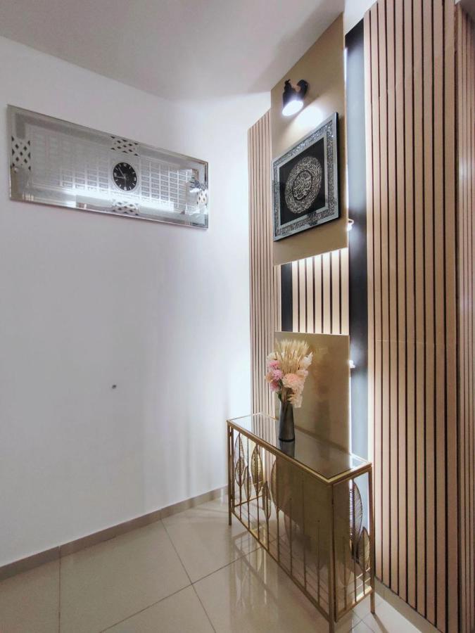 Spring Fields Homestay By Sizma Semenyih Exterior foto