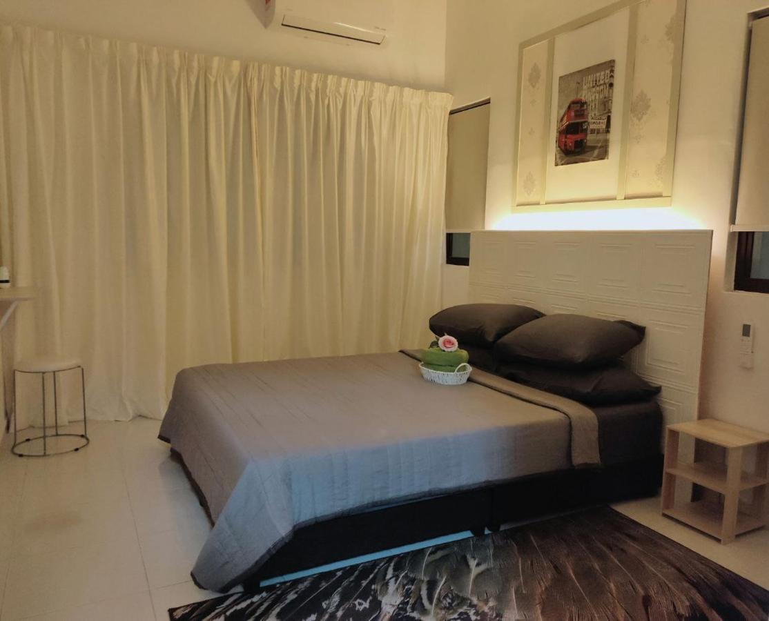 Spring Fields Homestay By Sizma Semenyih Exterior foto